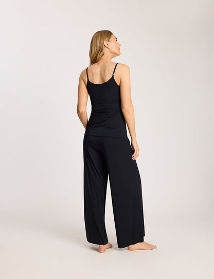 Butter V-Neck Cami with Shelf Bra - Womens Commando